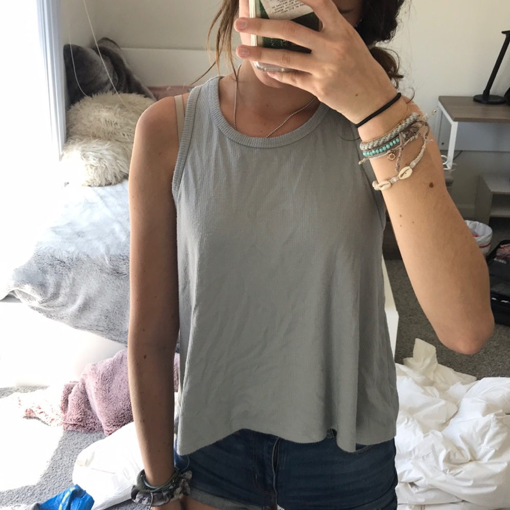 flowy tank - Picture 2 of 3